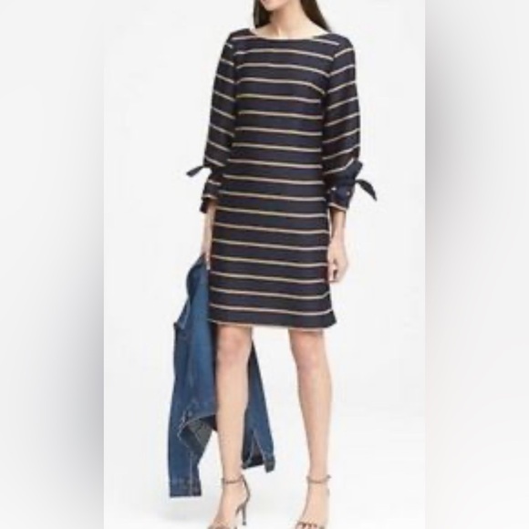 Banana Republic Dress Size 2, like new - Picture 1 of 3